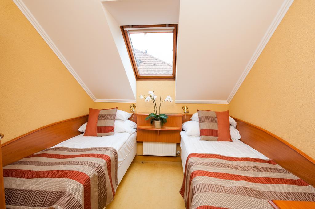 Hotel Spa Hévíz Habitación foto